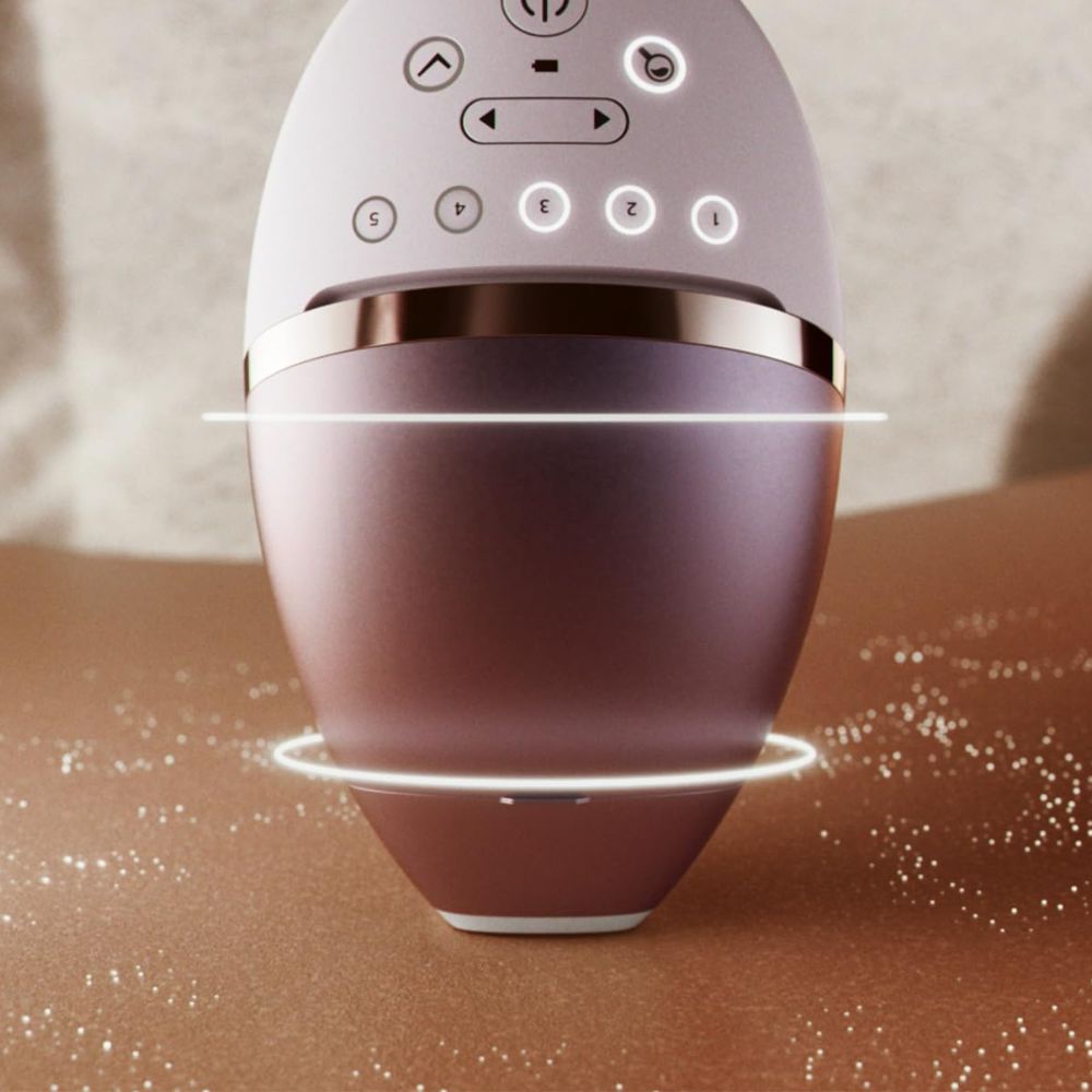 Philips 'Lumea IPL 8000 Series' hair removal device: Alternative to laser hair removal